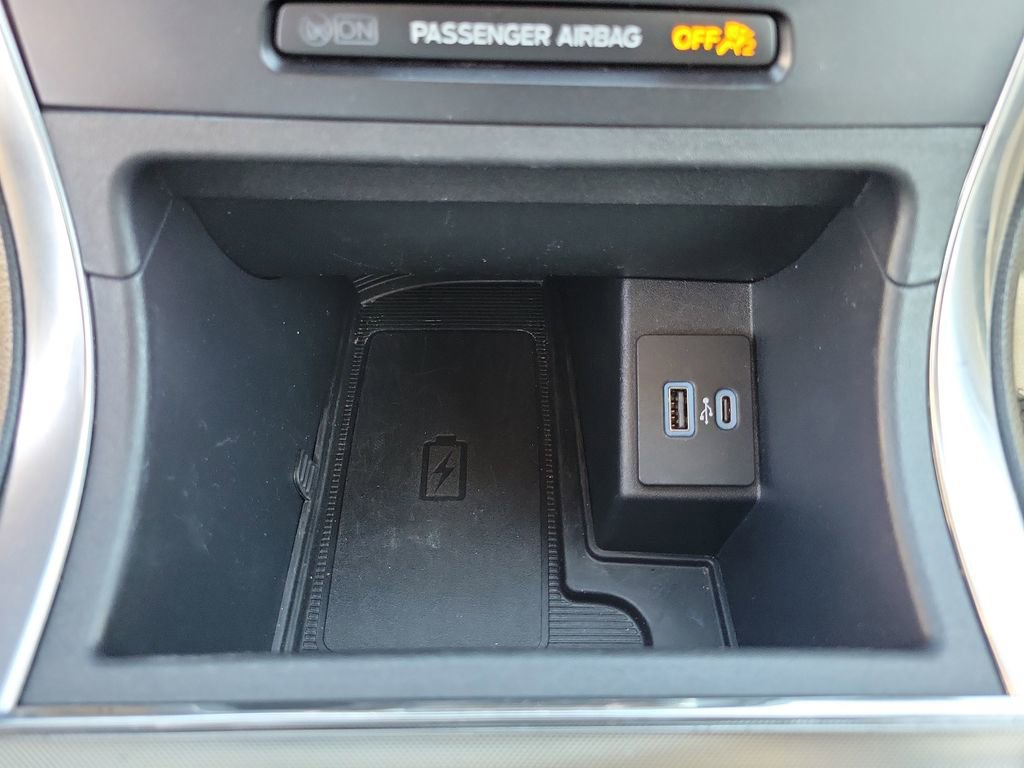 Used 2024 Ford Edge Titanium image 14