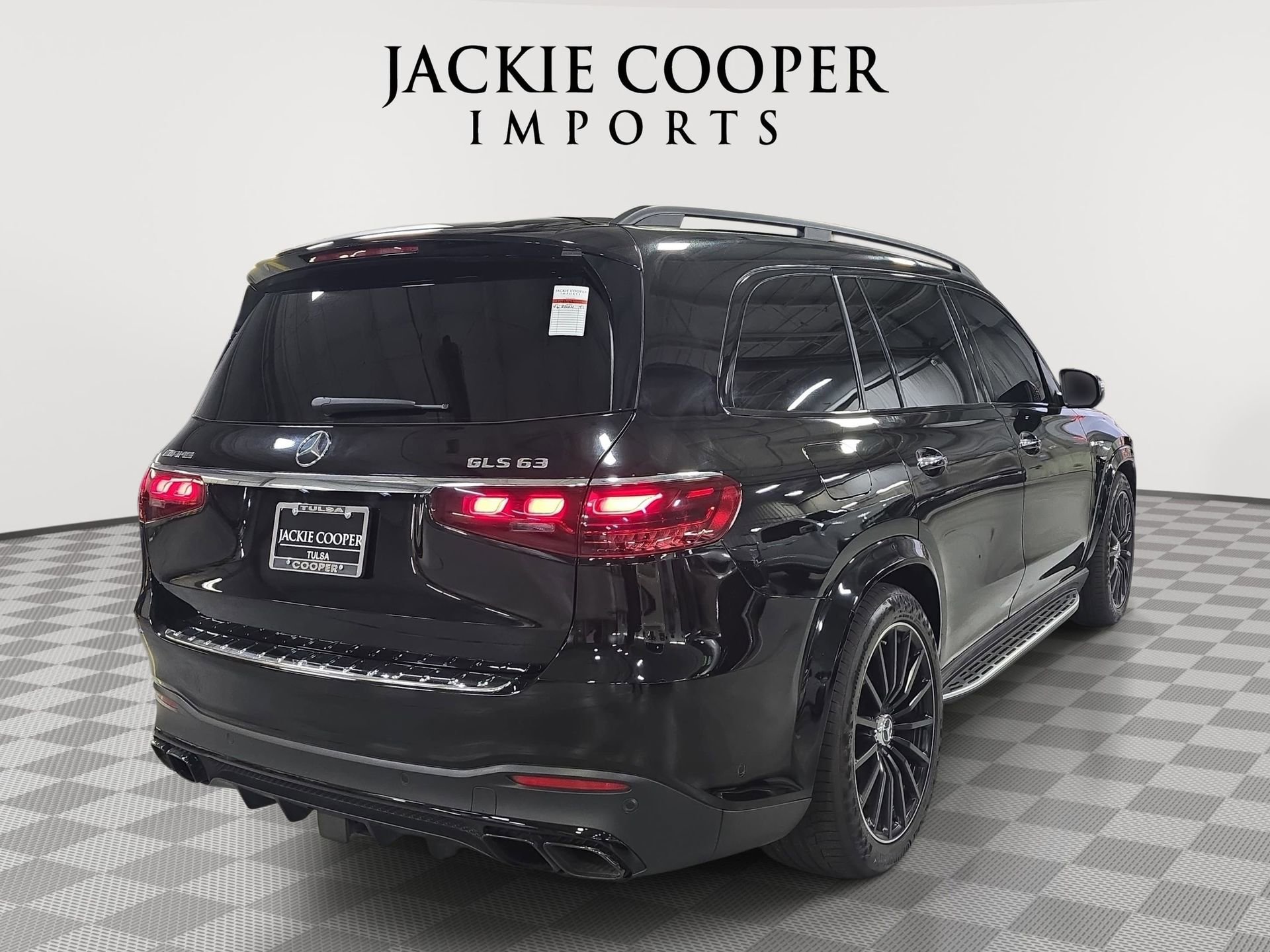 Used 2024 Mercedes-Benz GLS 63 AMG 4MATIC image 5