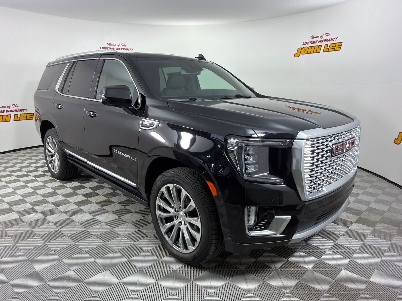 Used 2023 GMC Yukon Denali AWD/4WD image 8