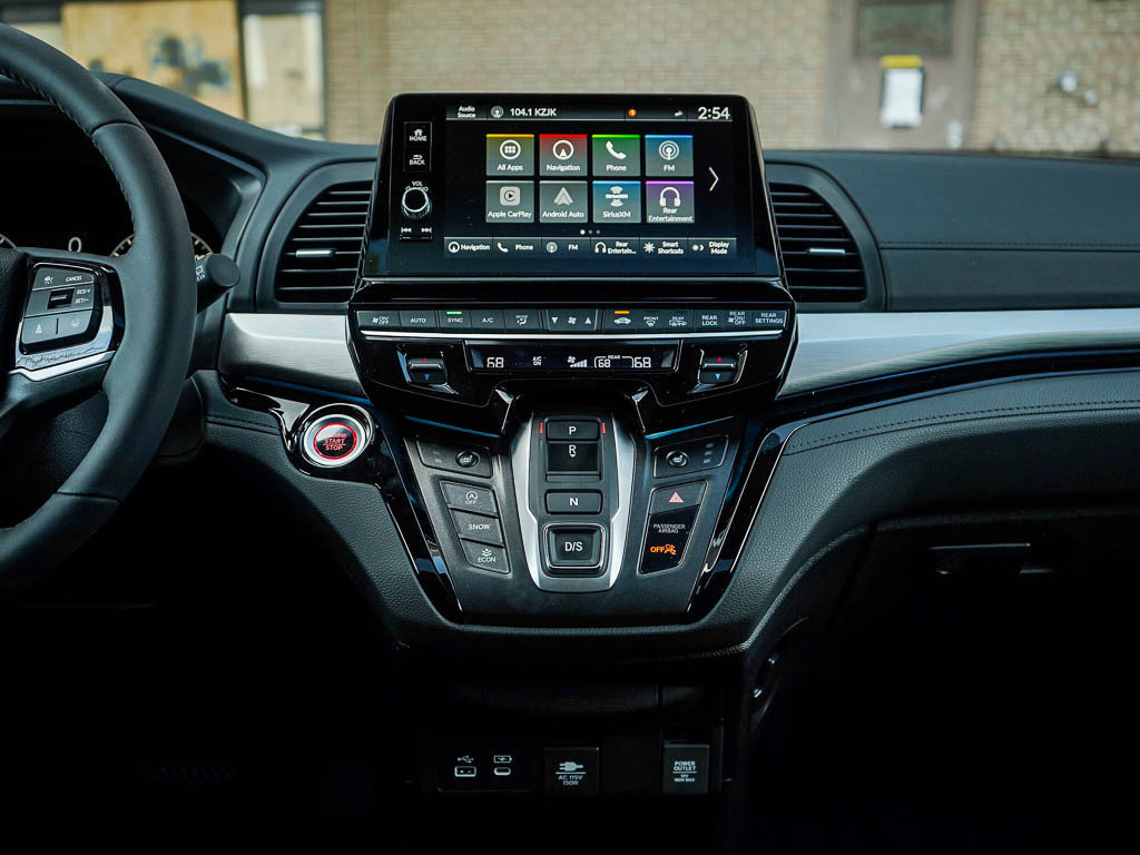 New 2026 Honda Odyssey Touring image 18