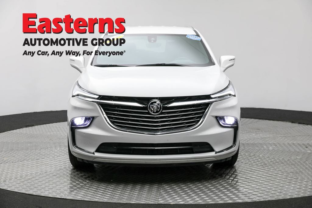 Used 2024 Buick Enclave Premium image 2