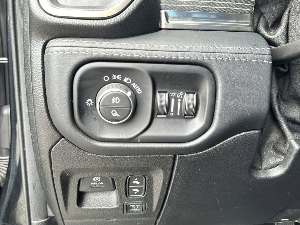 Used 2021 RAM 1500 Limited AWD/4WD image 19