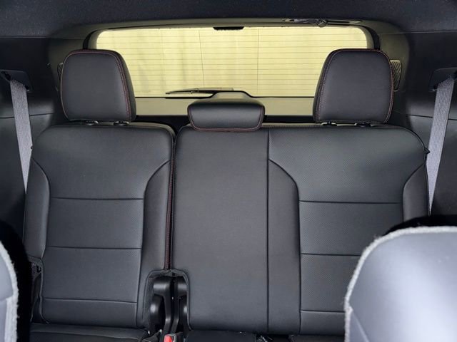 Used 2024 Chevrolet Traverse RS w/ LPO, Floor Liner Package image 20