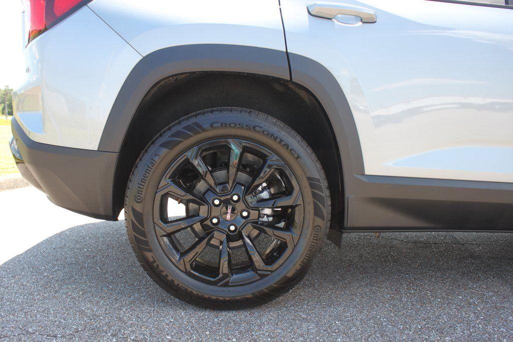 New 2026 GMC Terrain Elevation w/ Elevation Premium Package image 4