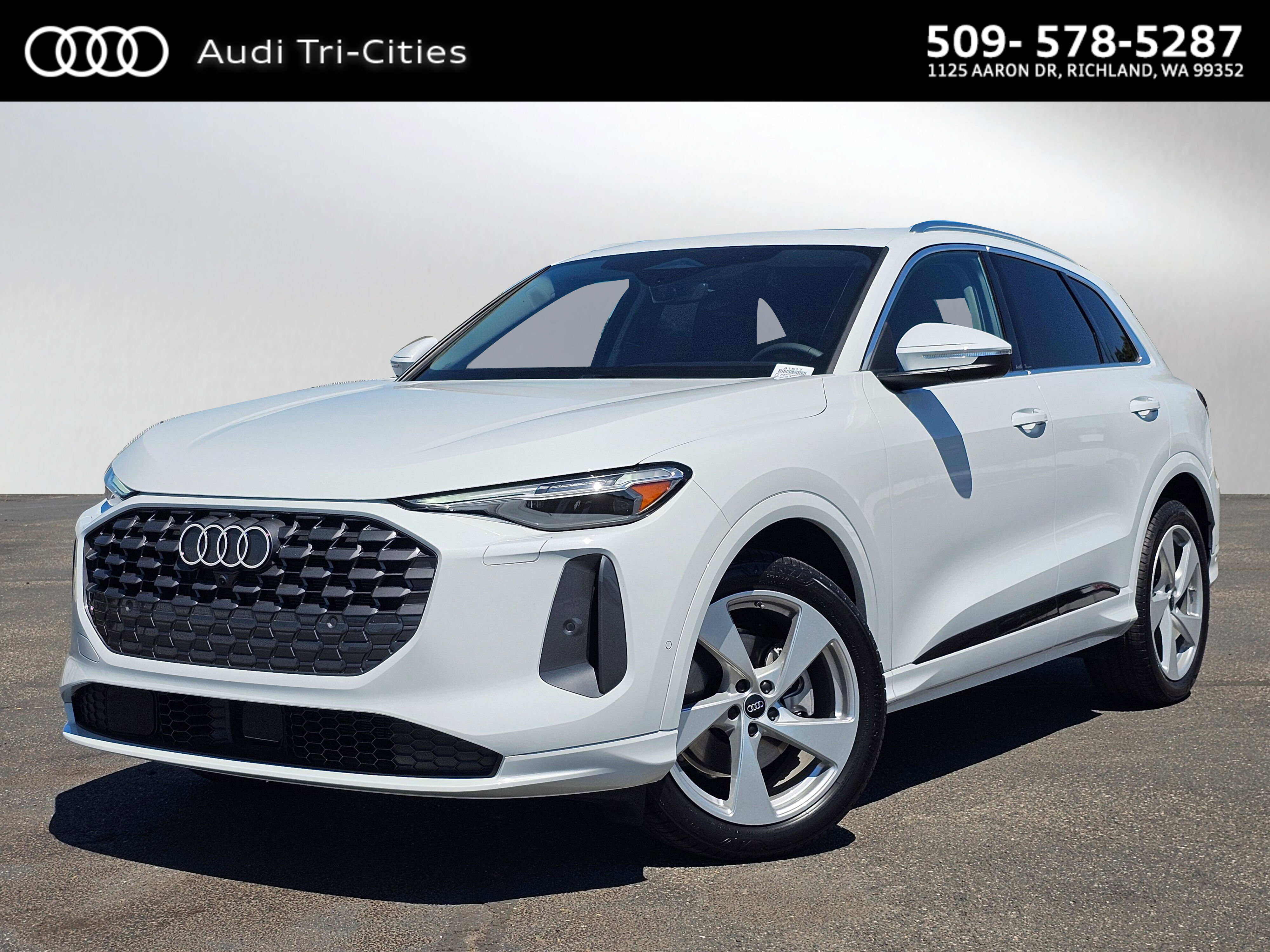 New 2025 Audi Q5 Prestige