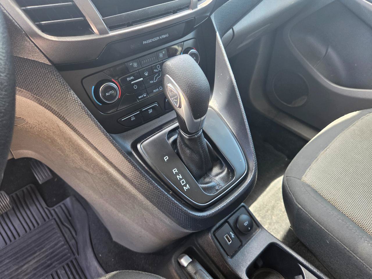 Used 2020 Ford Transit Connect XL FWD image 14