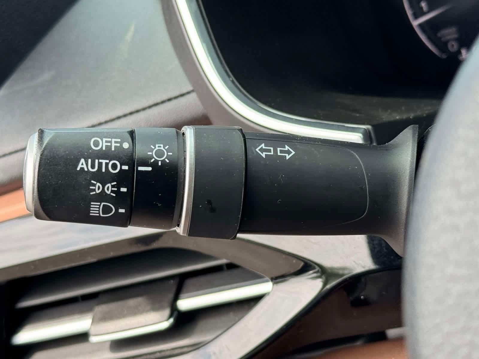 Certified 2022 Acura MDX SH-AWD w/ Technology Package image 22