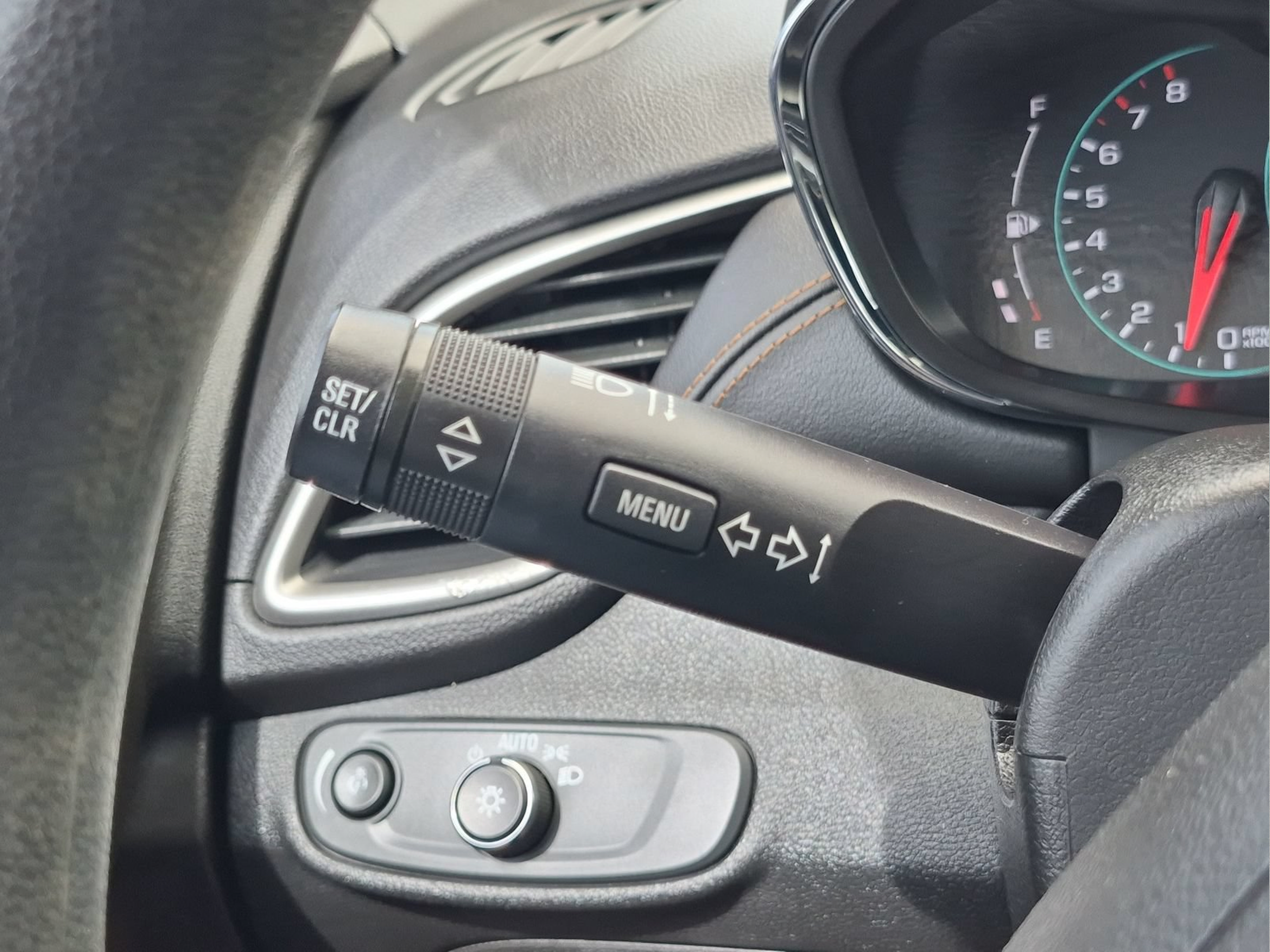 Used 2019 Chevrolet Trax LS FWD image 13