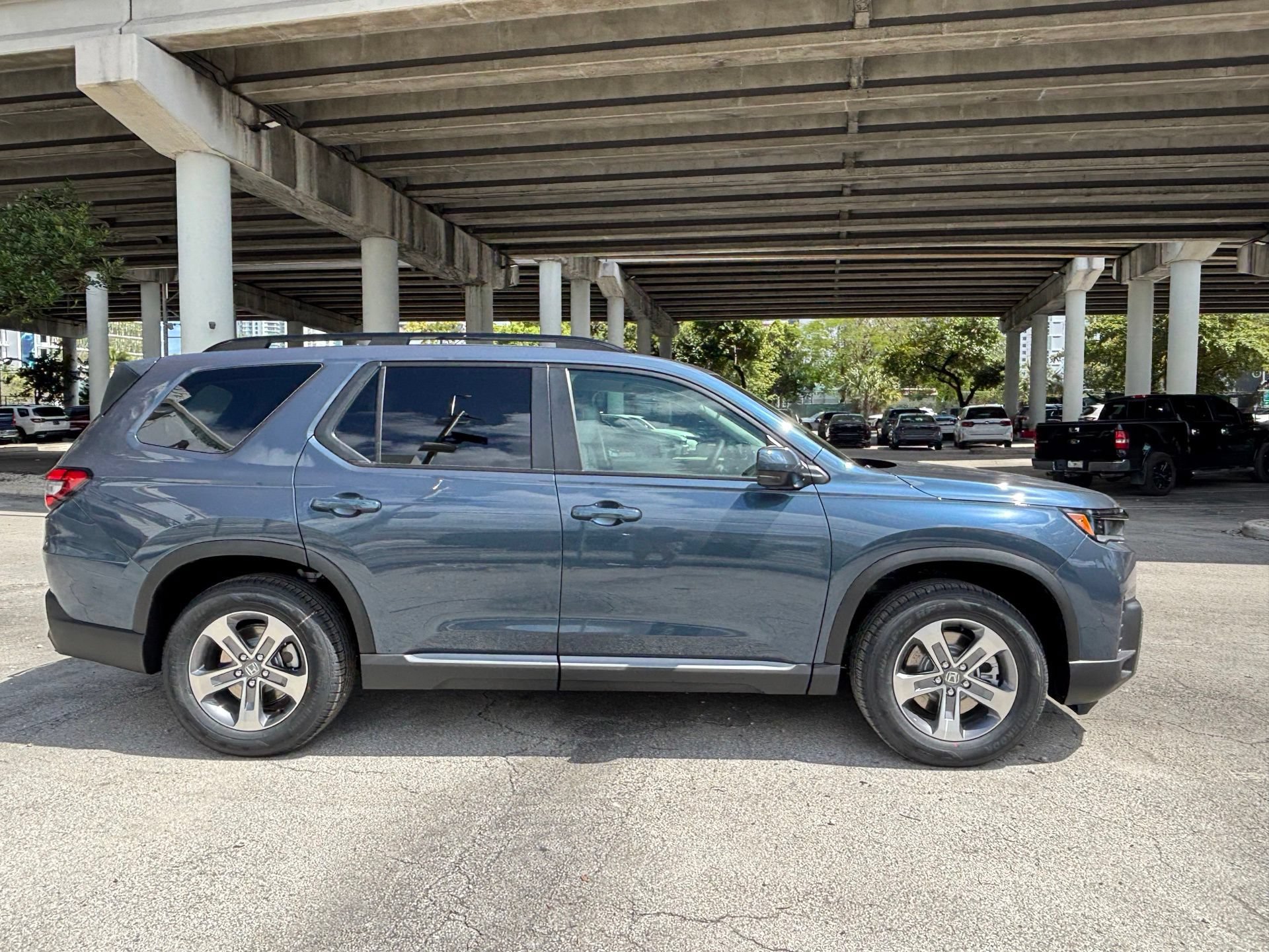 New 2026 Honda Pilot EX-L image 4