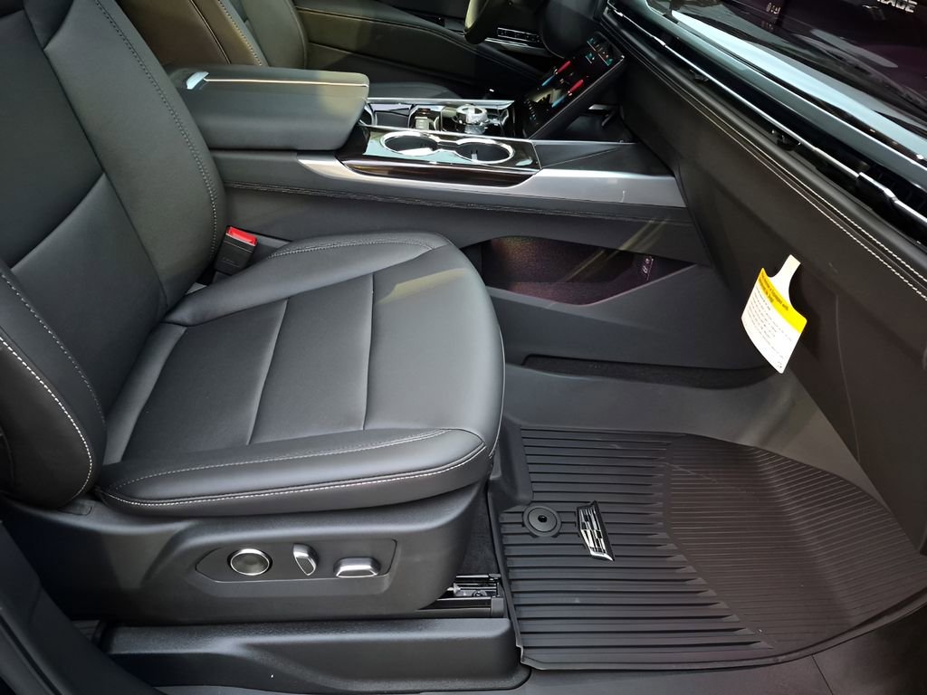 Used 2026 Cadillac Escalade 2WD w/ LPO, Floor Liner Package image 16