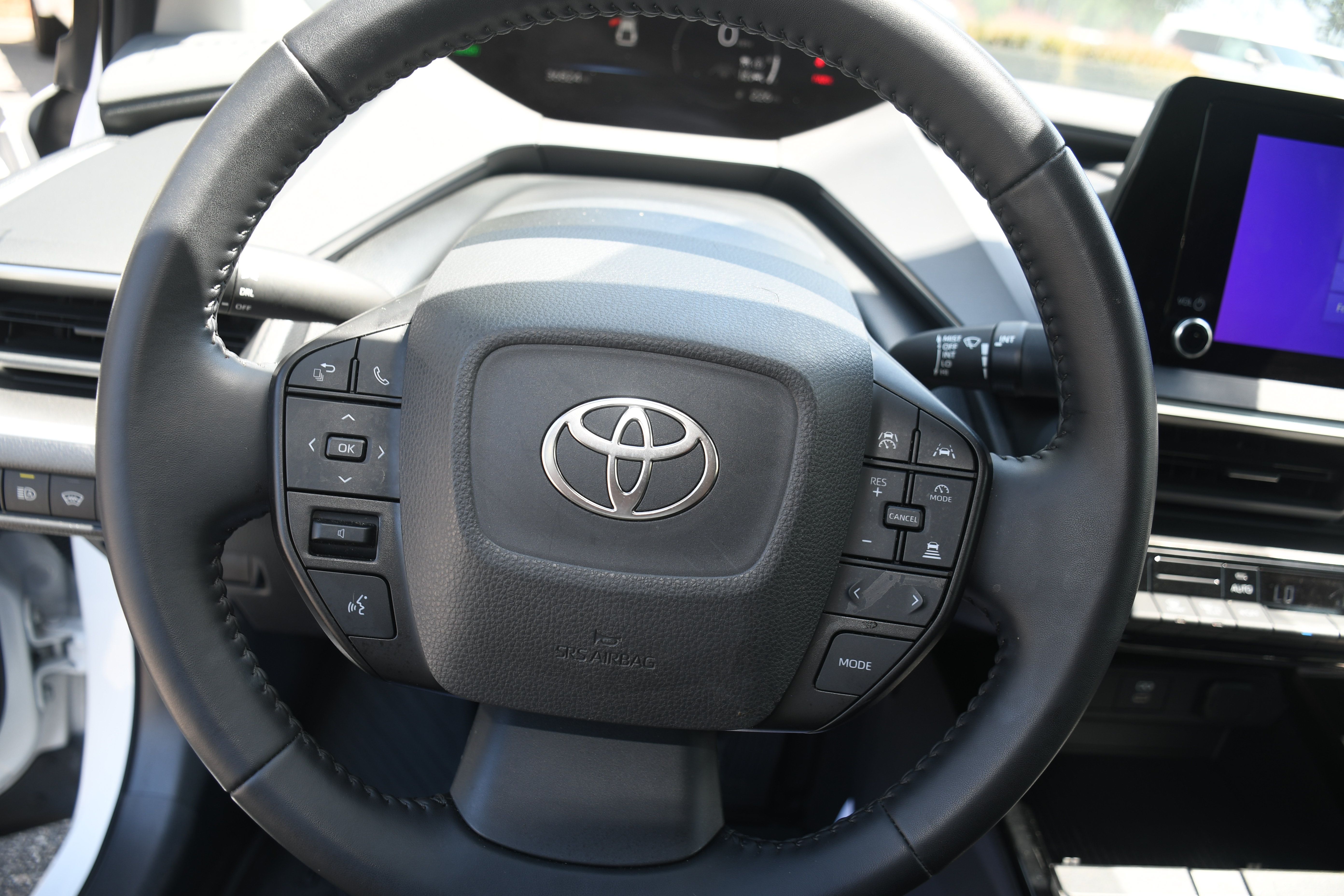 Certified 2024 Toyota Prius LE AWD/4WD image 12