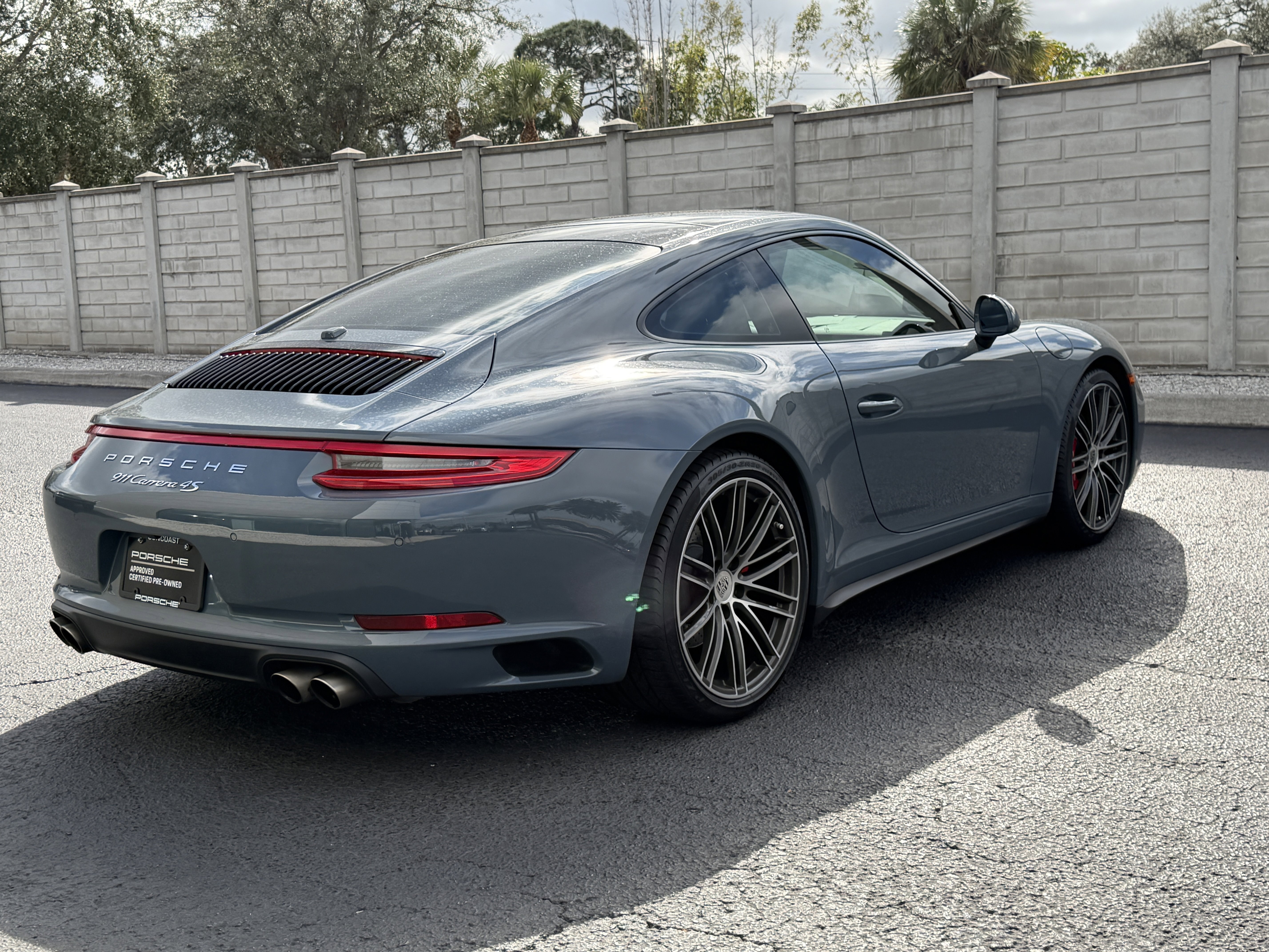 Certified 2018 Porsche 911 Carrera 4S image 6