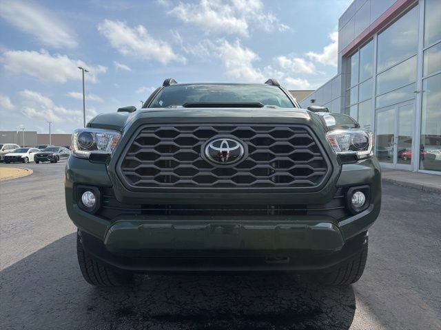 Certified 2022 Toyota Tacoma TRD Sport image 2