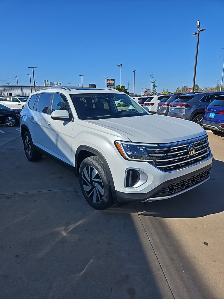 New 2026 Volkswagen Atlas SEL image 3