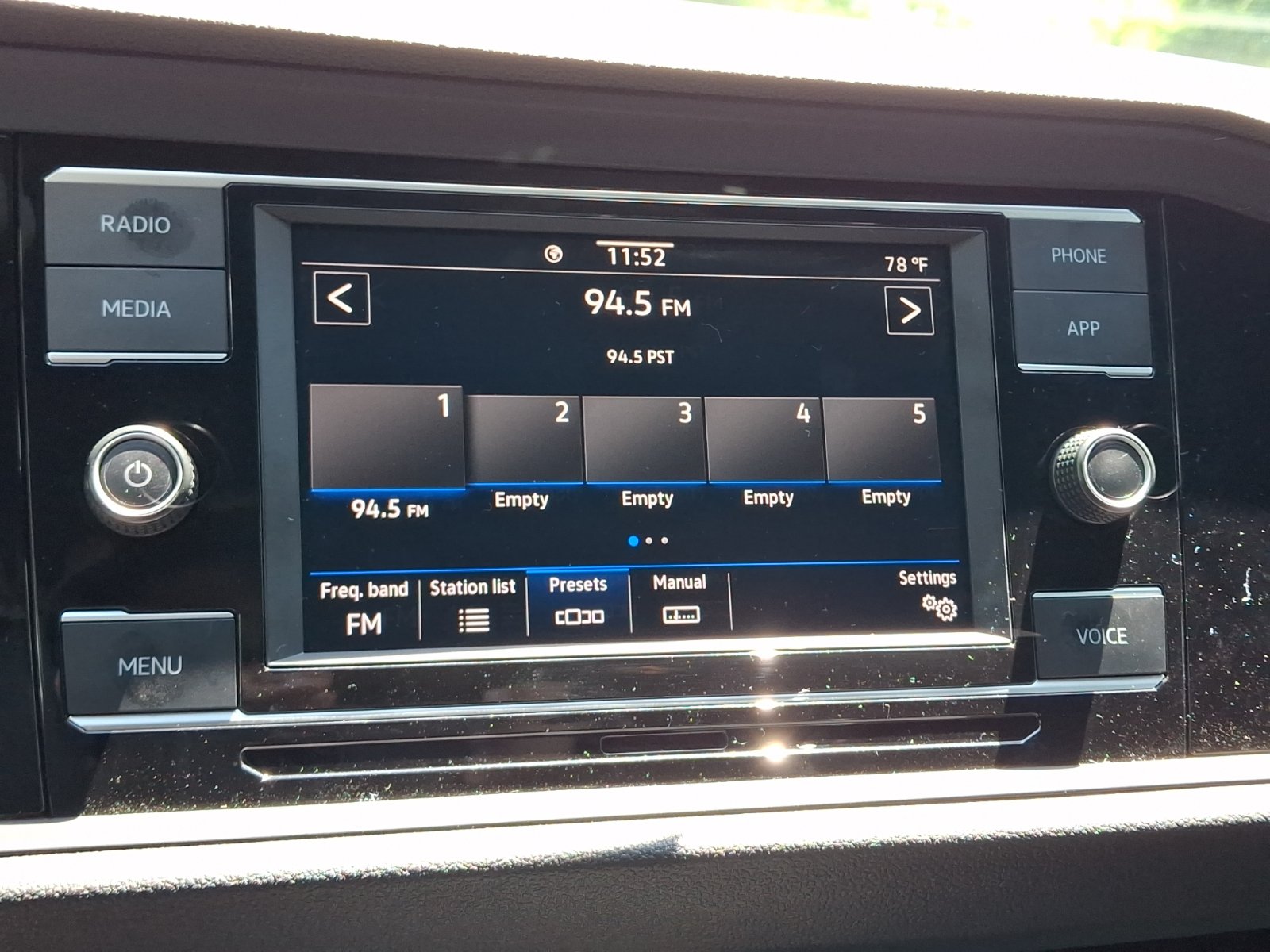 Certified 2022 Volkswagen Jetta Sport FWD image 17