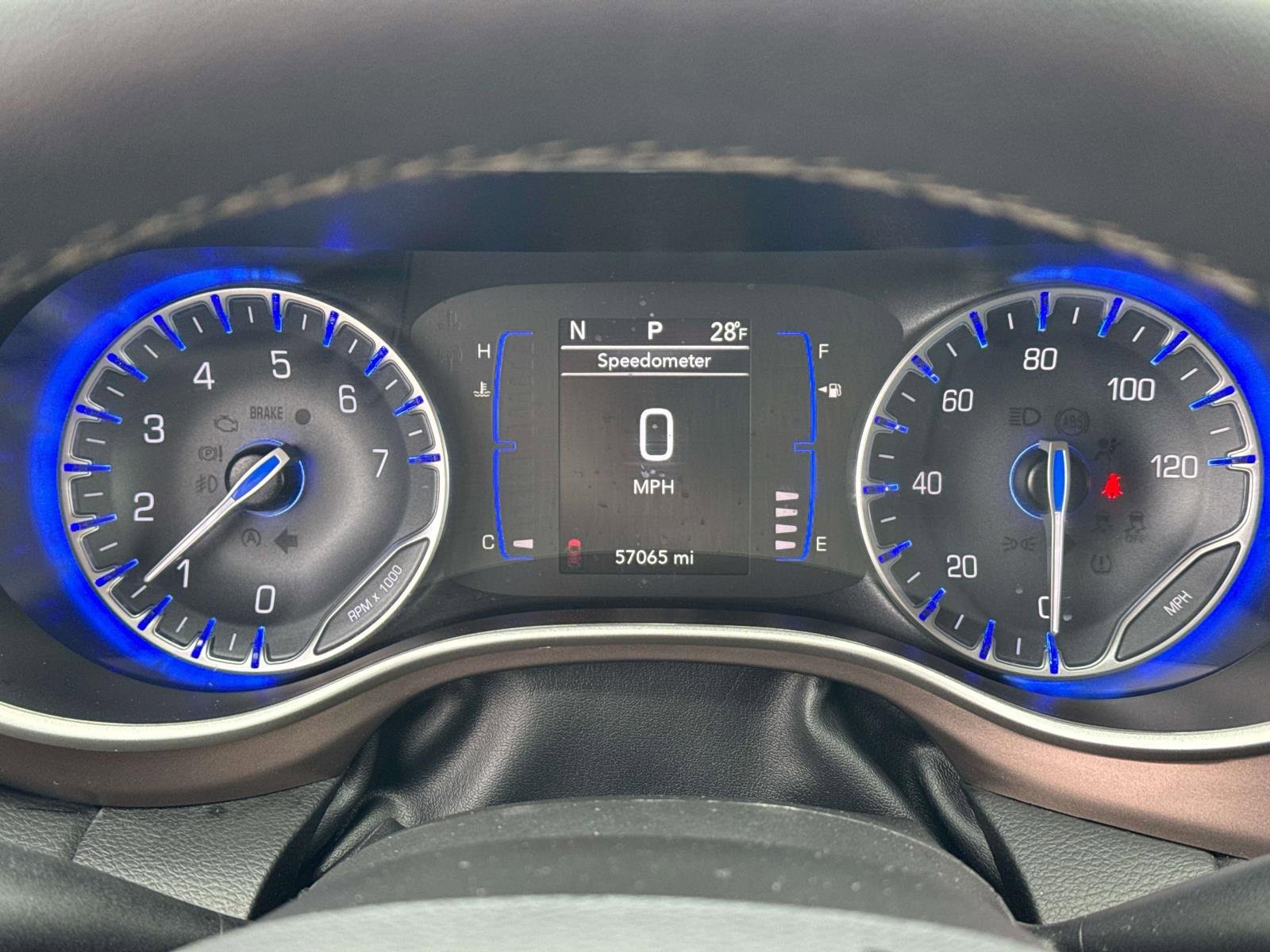 Used 2023 Chrysler Voyager LX image 18