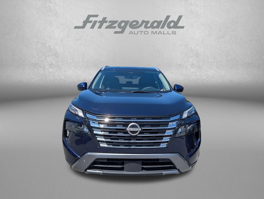 Used 2026 Nissan Rogue SL AWD/4WD image 2