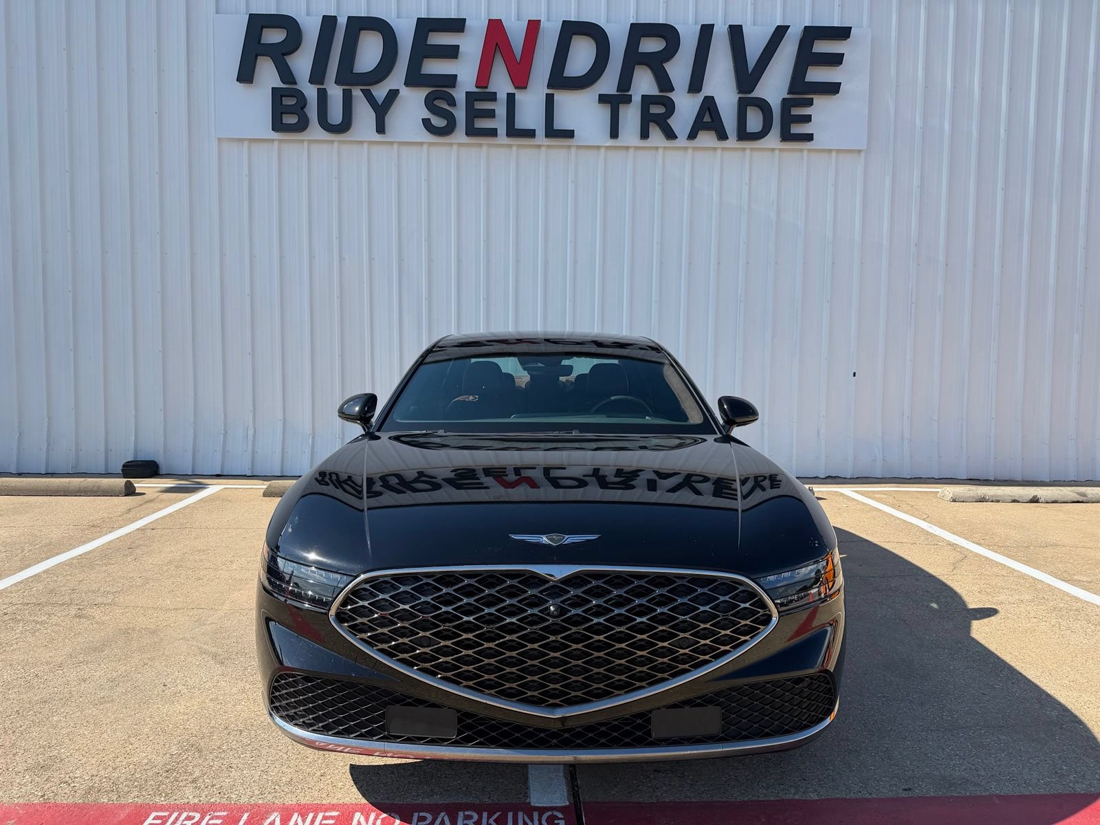 Used 2024 Genesis G90 3.5T AWD/4WD image 10