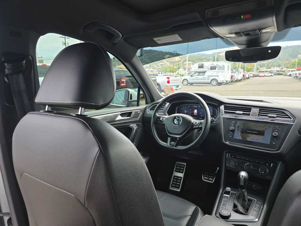 Used 2021 Volkswagen Tiguan SEL Premium R-Line AWD/4WD image 10