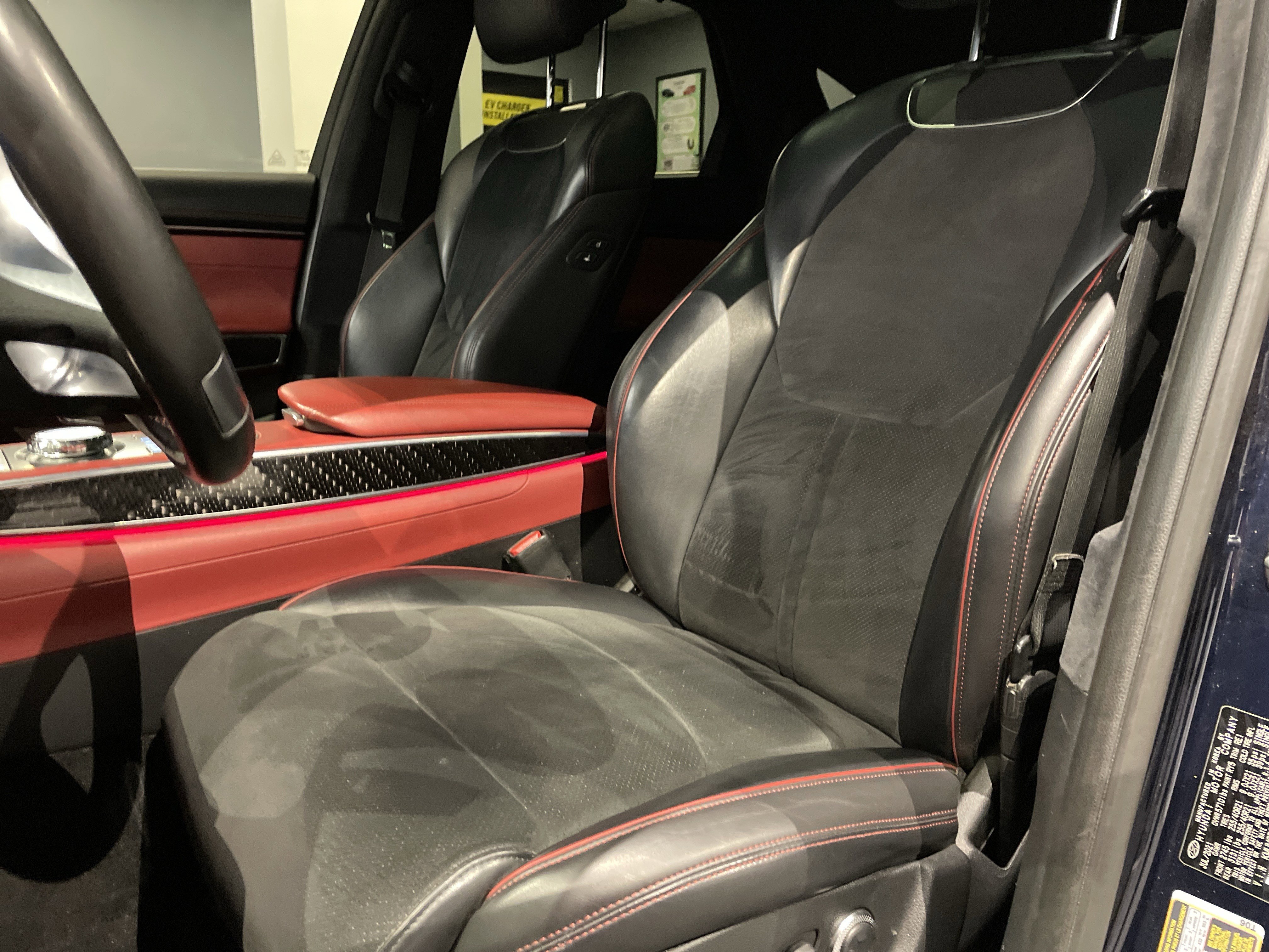 Used 2022 Genesis GV70 3.5T Sport w/ Sport Prestige Package image 19