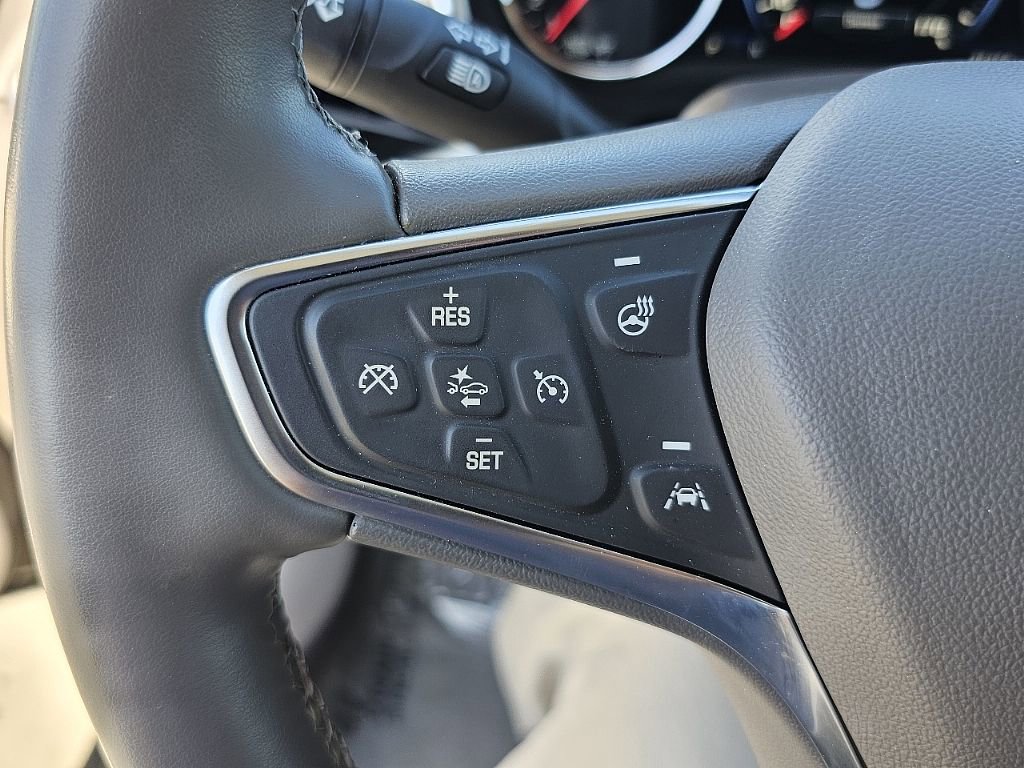 Used 2024 Chevrolet Malibu LT image 34