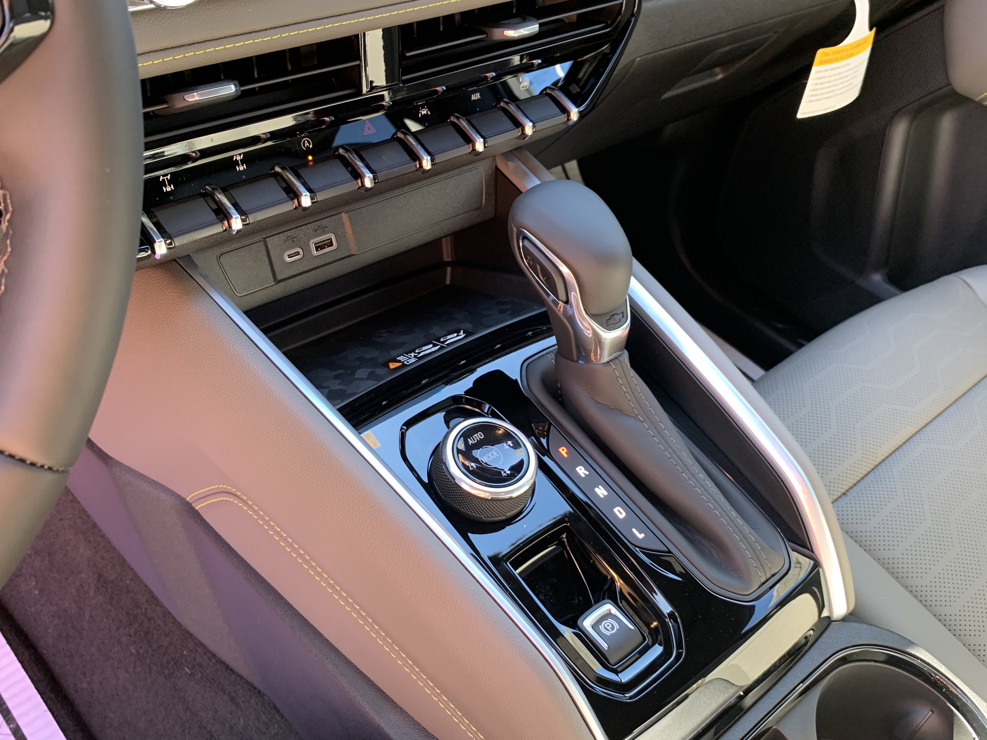 New 2026 Chevrolet Colorado ZR2 w/ Technology Package image 15