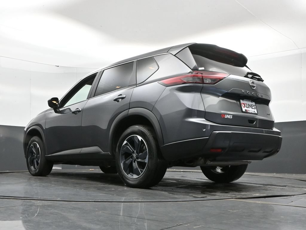 Used 2025 Nissan Rogue SV AWD/4WD image 47