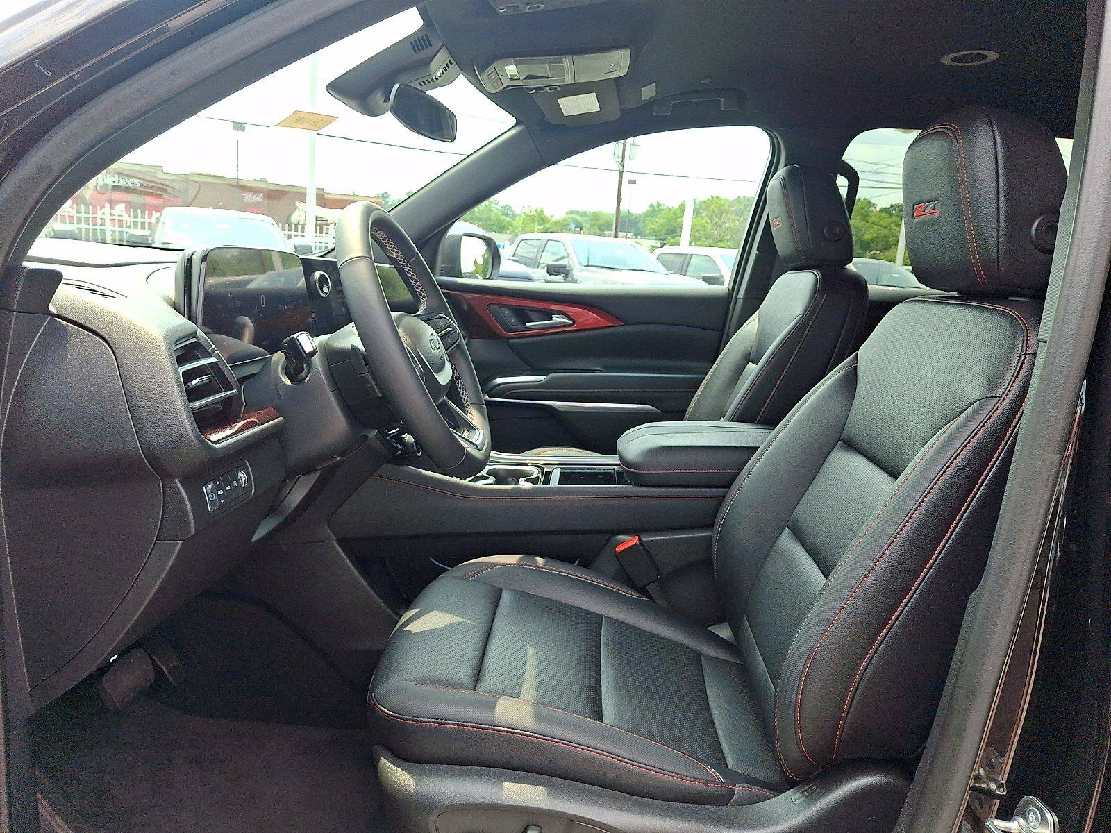 Used 2024 Chevrolet Traverse Z71 AWD/4WD image 10