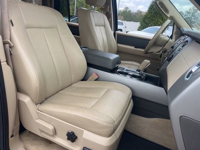 Used 2013 Ford Expedition XLT image 38