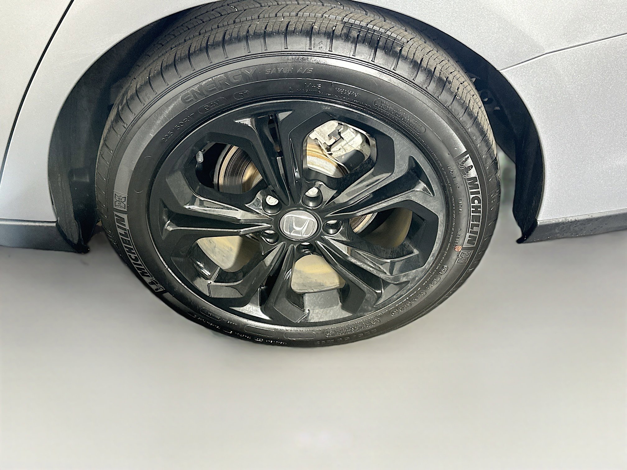 Used 2024 Honda Accord EX image 11