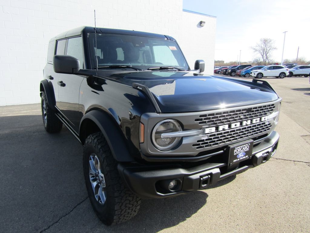 Used 2025 Ford Bronco Badlands AWD/4WD image 10