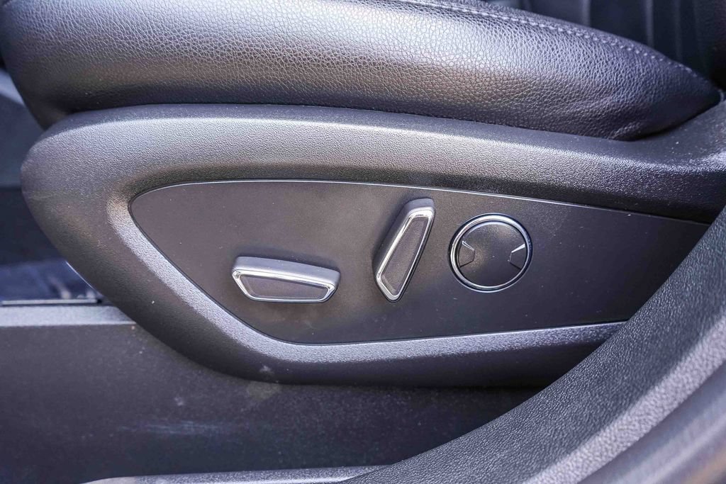 Certified 2023 Lincoln Nautilus AWD image 26