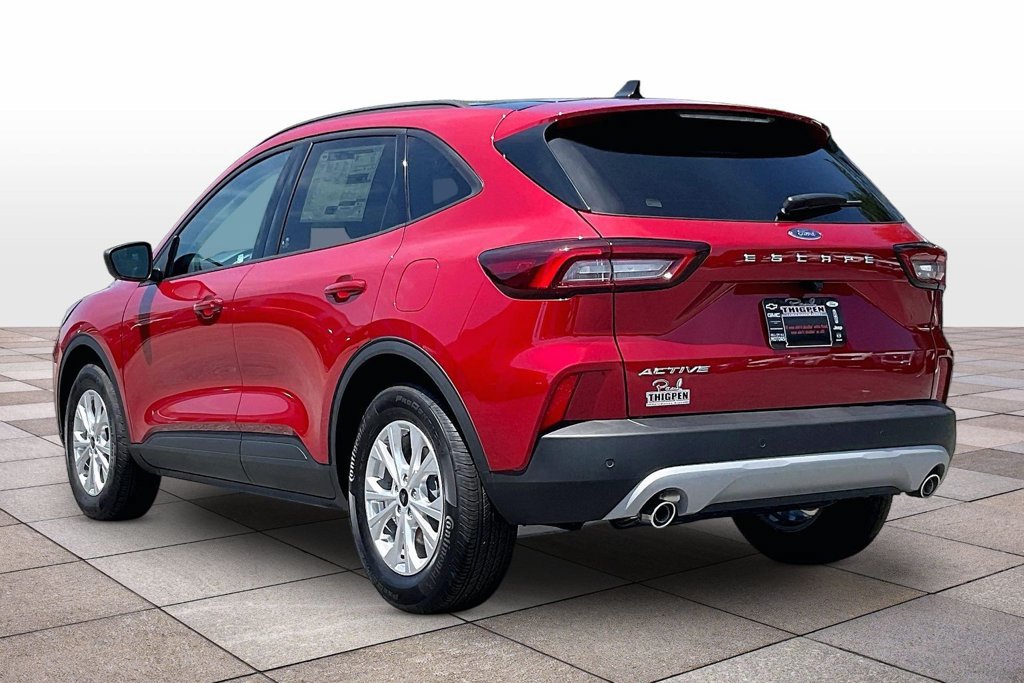 New 2026 Ford Escape Active w/ Active Premium Tech Pack FWD image 3