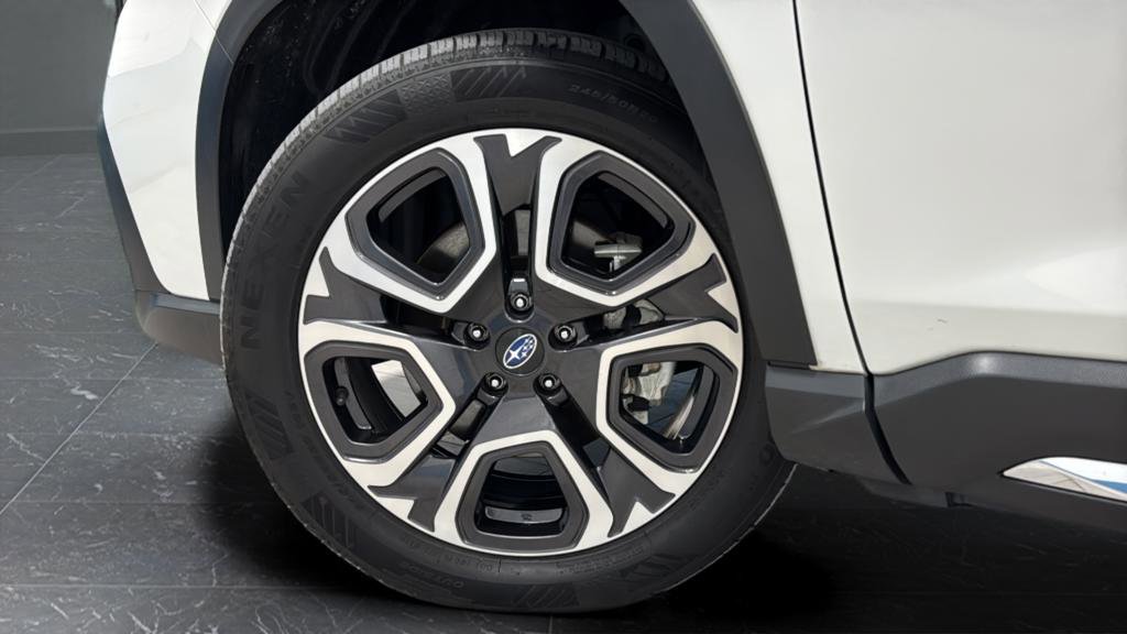 Used 2023 Subaru Ascent Limited image 29