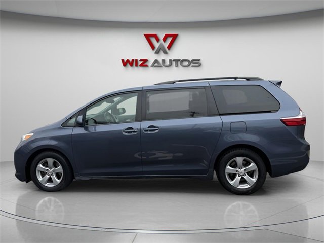 Used 2015 Toyota Sienna LE image 10