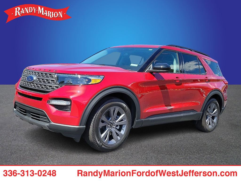 New 2024 Ford Explorer XLT w/ Equipment Group 202A