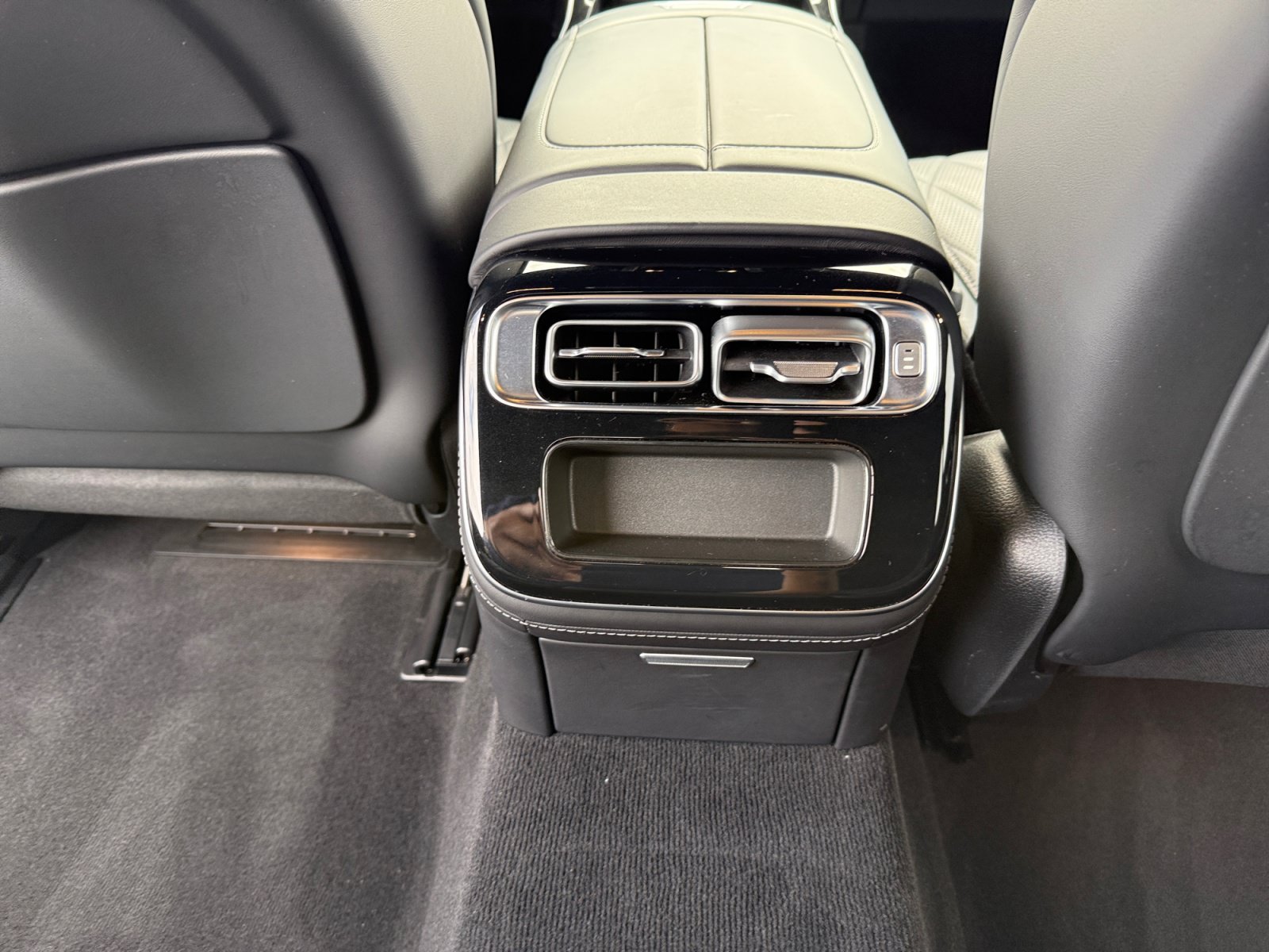Used 2023 Mercedes-Benz S 580 4MATIC Sedan image 32