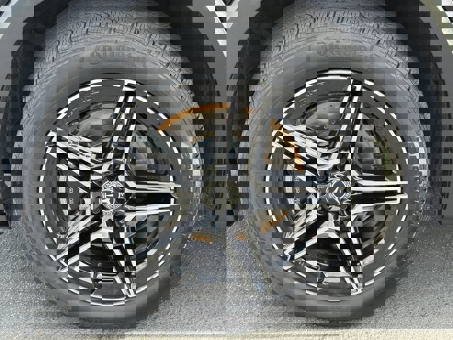 Used 2024 Mercedes-Benz GLB 250 image 15