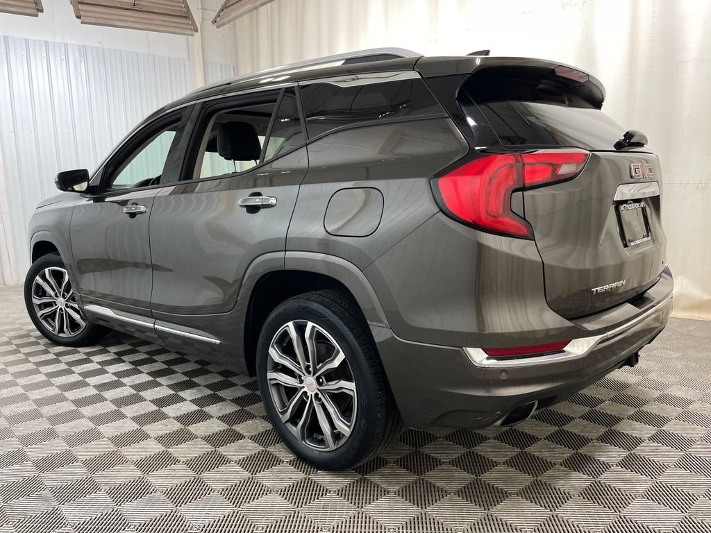 Used 2019 GMC Terrain Denali w/ Advanced Safety Package AWD/4WD image 44