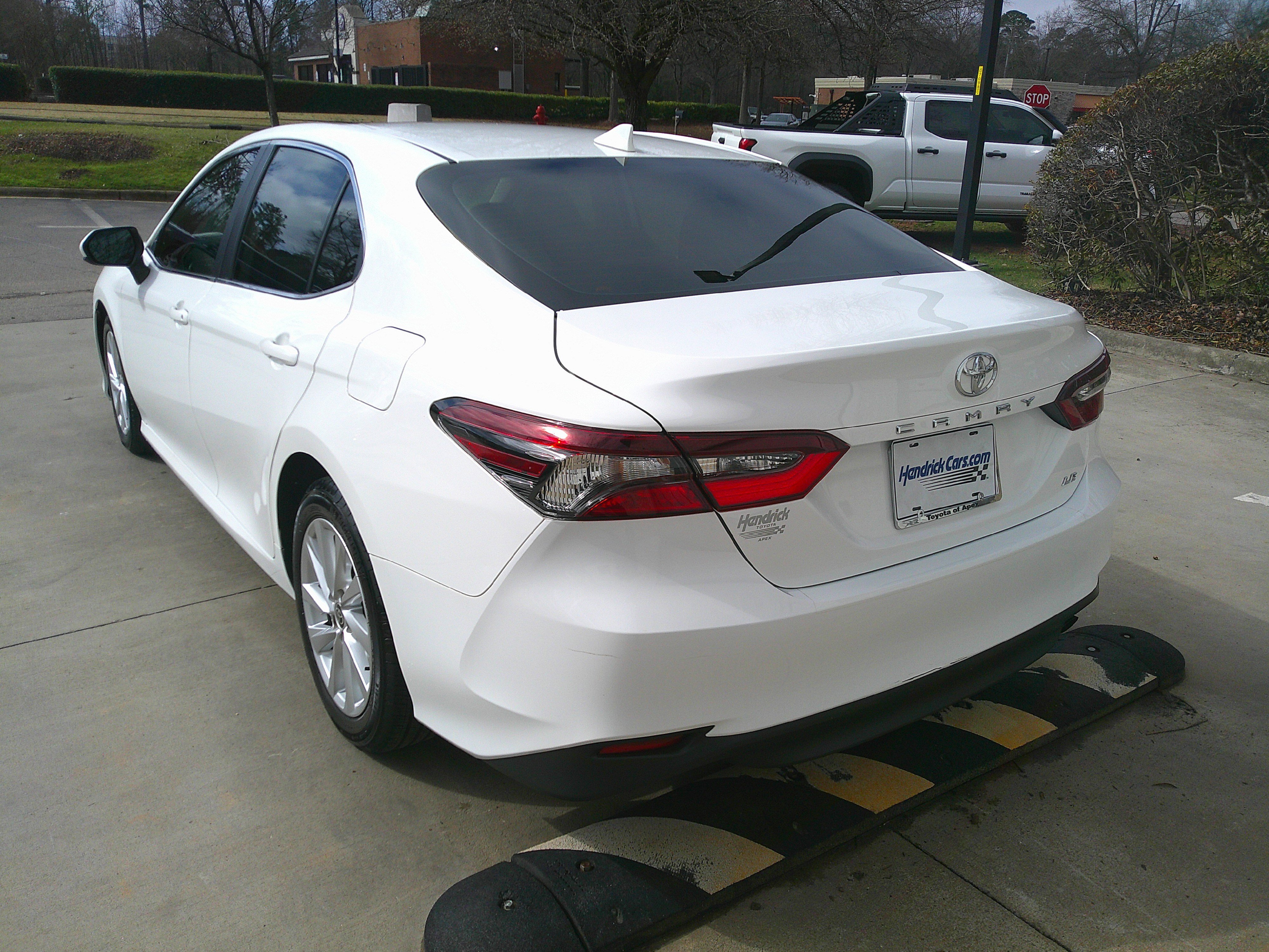 Used 2023 Toyota Camry LE image 9
