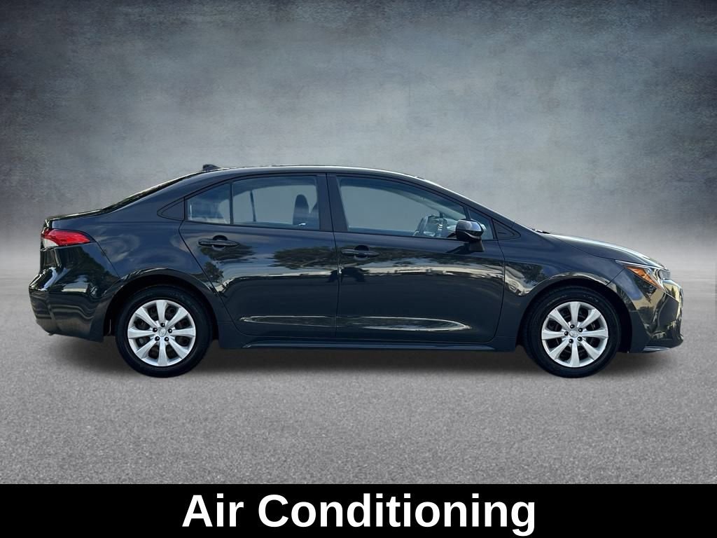 Used 2023 Toyota Corolla LE image 5