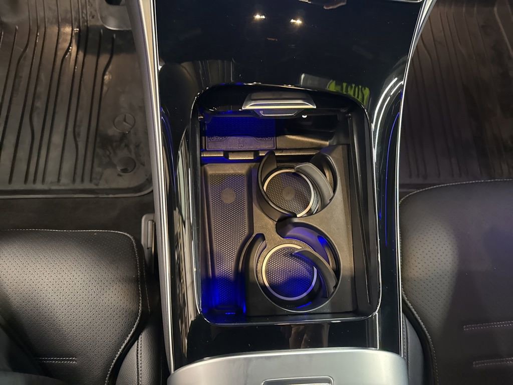 Used 2025 Mercedes-Benz GLC 350e image 17