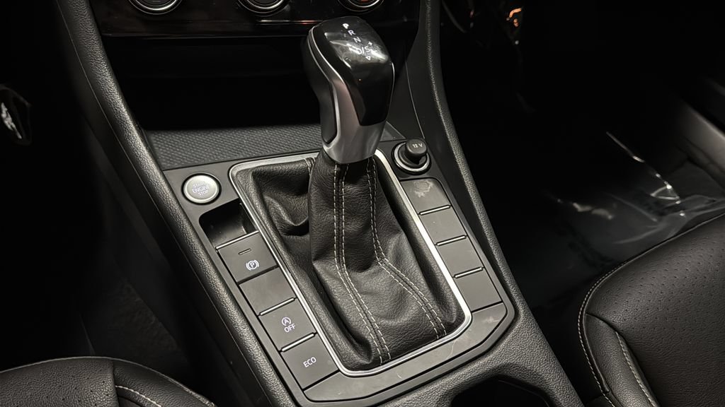 Used 2022 Volkswagen Jetta SE FWD image 19