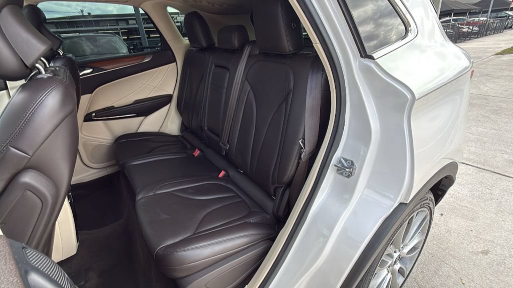 Used 2015 Lincoln MKC FWD w/ Equipment Group 102A Reserve image 26