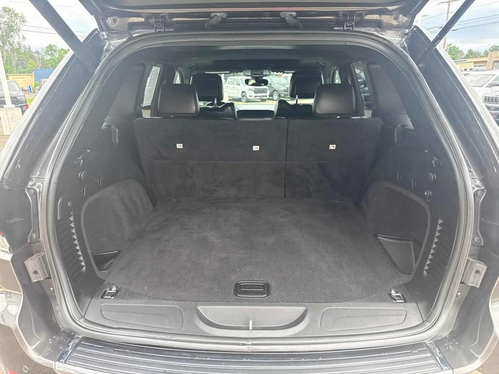 Used 2020 Jeep Grand Cherokee Limited AWD/4WD image 17