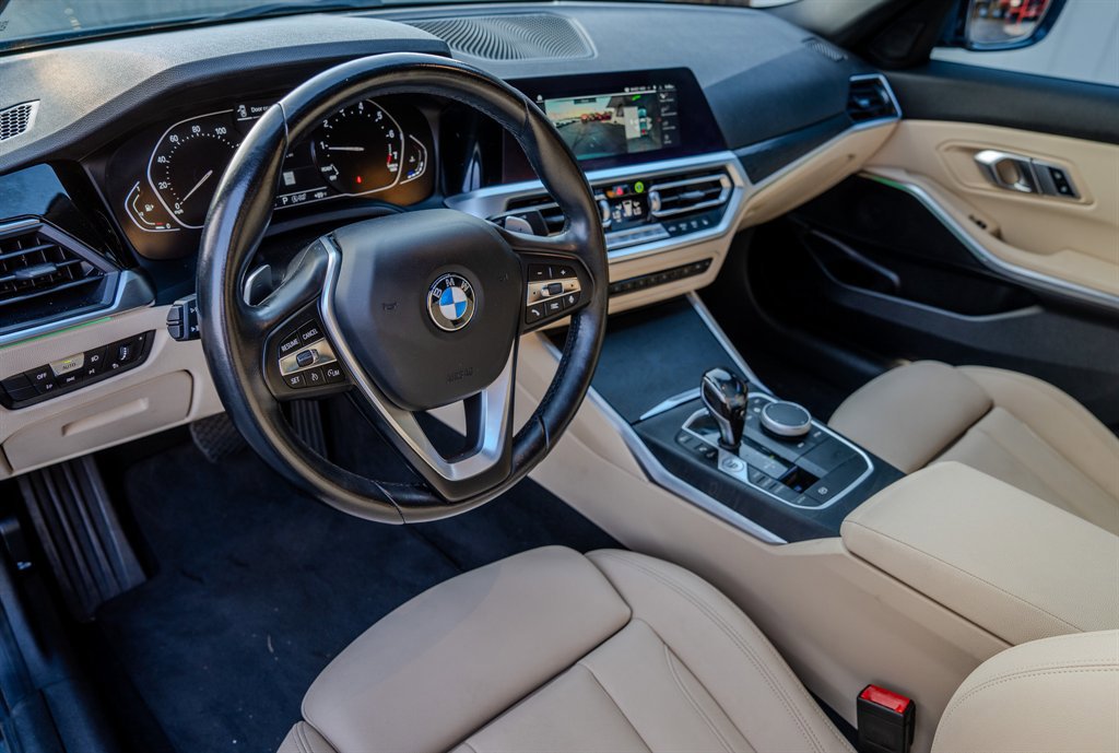 Used 2021 BMW 330i Sedan w/ Parking Assistance Package image 14