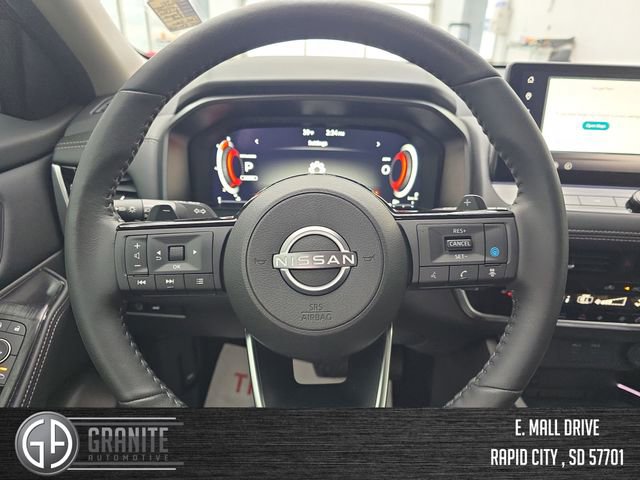 Used 2024 Nissan Rogue SL w/ SL Premium Package image 14