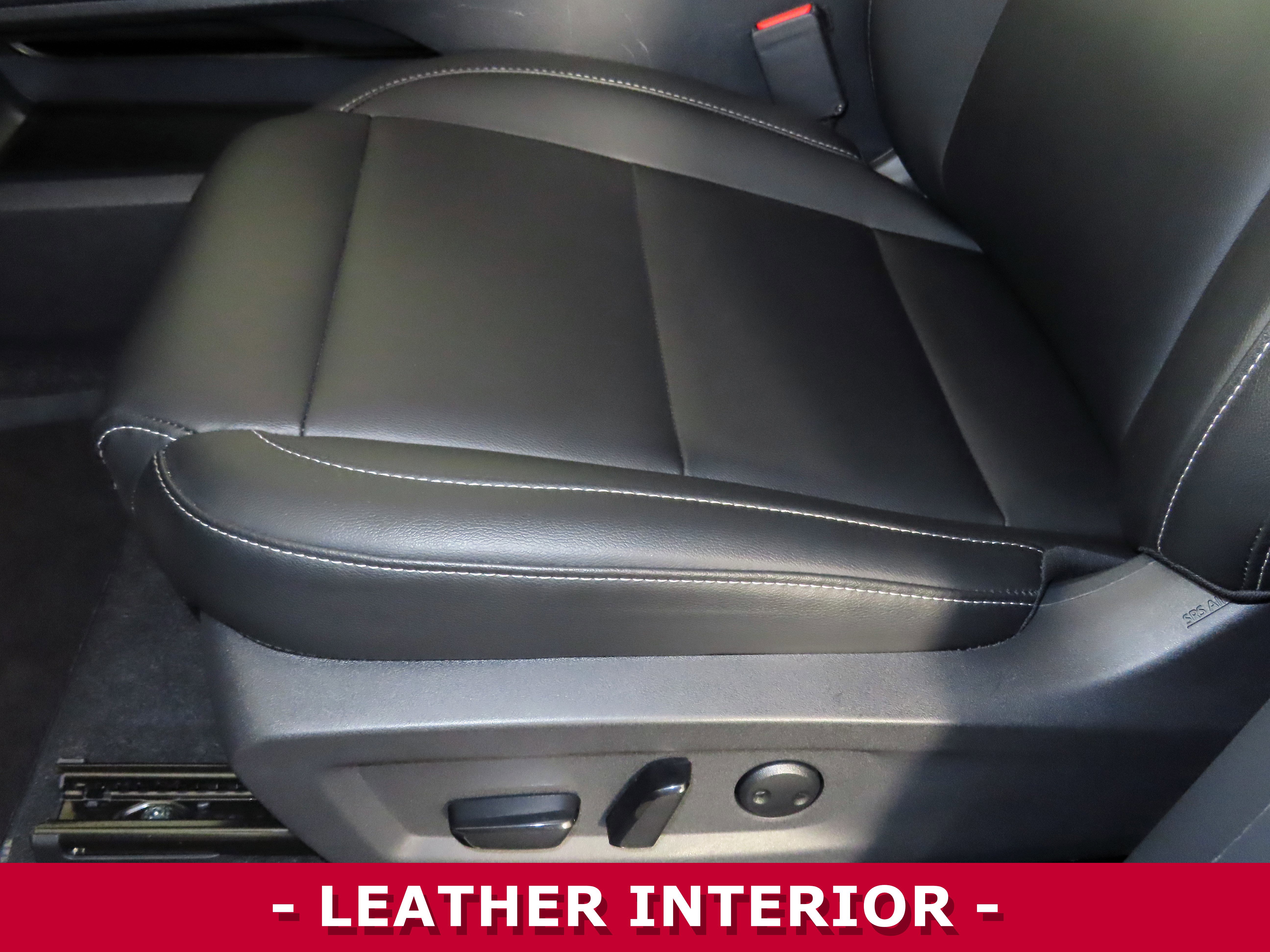 Certified 2025 Nissan Murano SV image 19