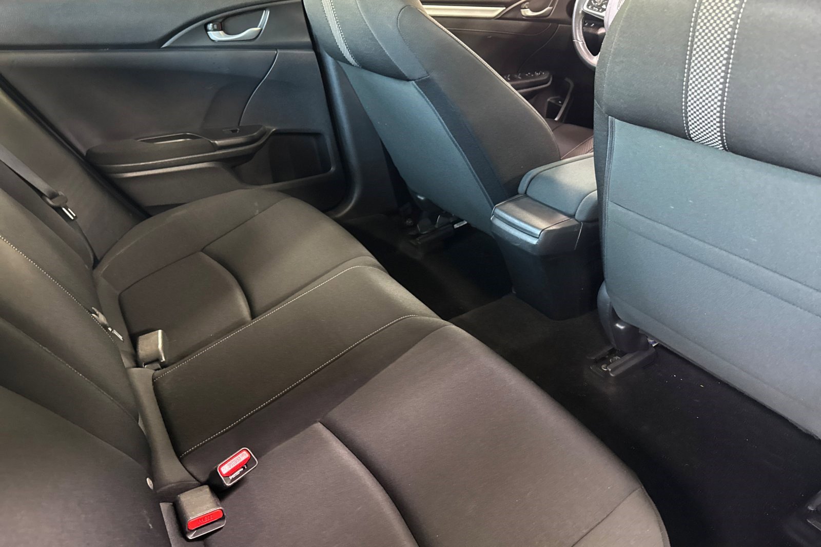 Used 2019 Honda Civic EX image 30