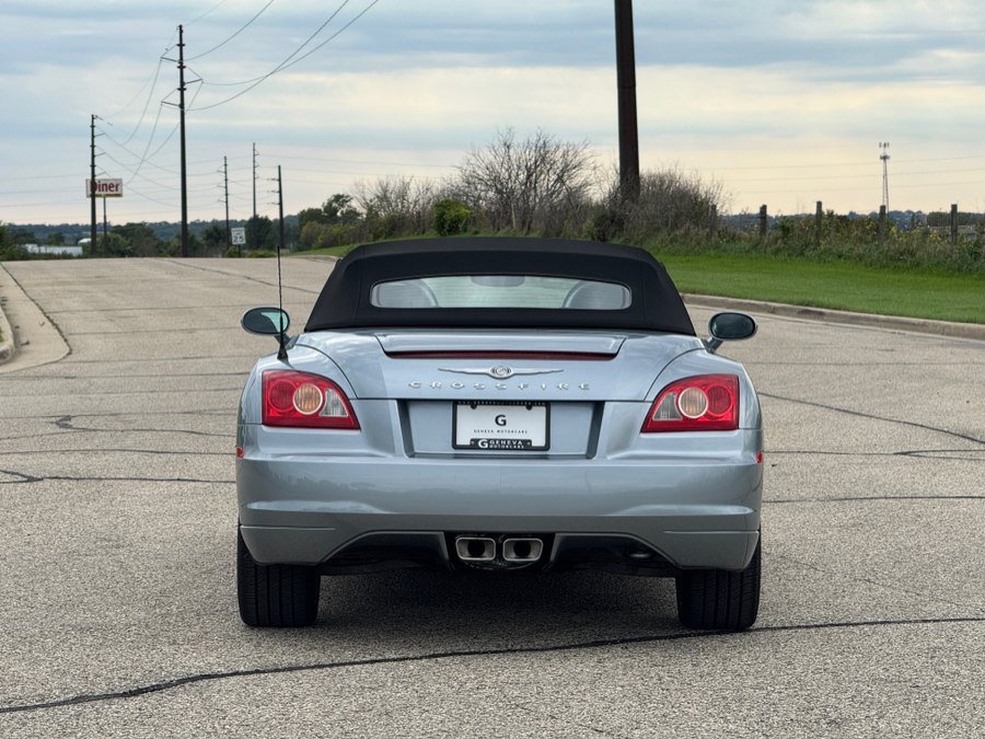 Used 2005 Chrysler Crossfire Limited RWD image 5